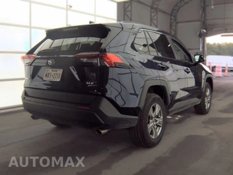 2025 Toyota RAV4 XLE - miniatura 4