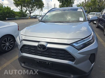 2025 Toyota RAV4 XLE - miniatura 2