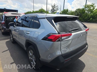2025 Toyota RAV4 XLE - miniatura 6