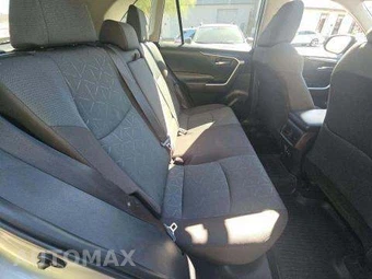 2025 Toyota RAV4 XLE - miniatura 17