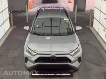 2025 Toyota RAV4 XLE - miniatura 2