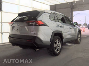 2025 Toyota RAV4 XLE - miniatura 5