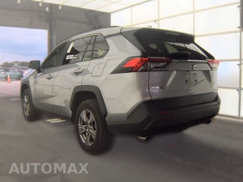 2025 Toyota RAV4 XLE - miniatura 8