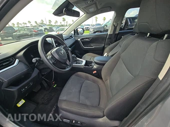 2025 Toyota RAV4 XLE – miniatura 13