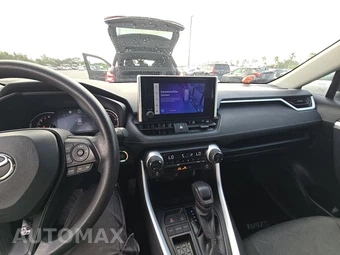 2025 Toyota RAV4 XLE – miniatura 17