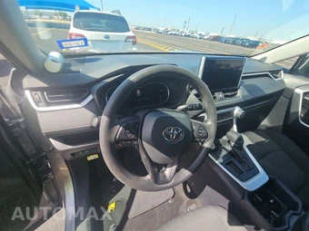 2025 Toyota RAV4 XLE – miniatura 11