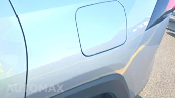 2025 Toyota RAV4 XLE – miniatura 20