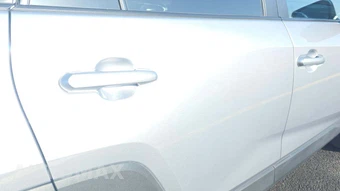 2025 Toyota RAV4 XLE – miniatura 22