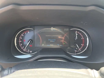 2025 Toyota RAV4 XLE - miniatura 18