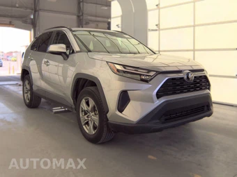 2025 Toyota RAV4 XLE - miniatura 4