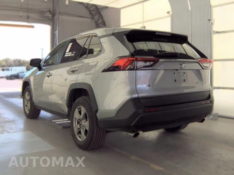 2025 Toyota RAV4 XLE - miniatura 8