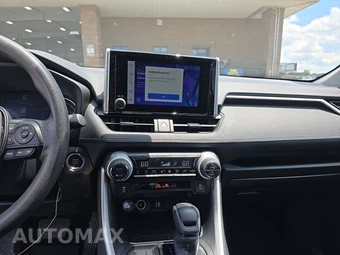 2025 Toyota RAV4 XLE – miniatura 17