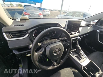 2025 Toyota RAV4 XLE – miniatura 10
