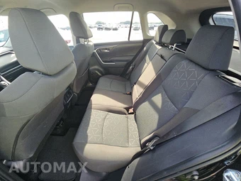 2025 Toyota RAV4 XLE – miniatura 13