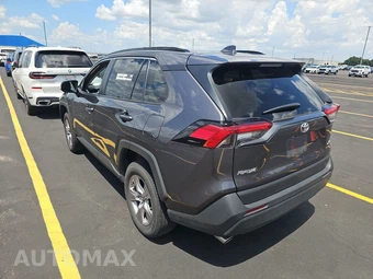 2025 Toyota RAV4 XLE - miniatura 6