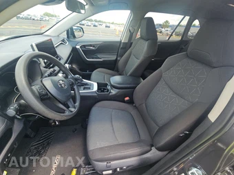 2025 Toyota RAV4 XLE - miniatura 7
