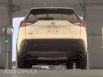 2025 Toyota RAV4 XLE – miniatura 7