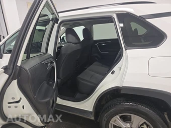 2025 Toyota RAV4 XLE - miniatura 13