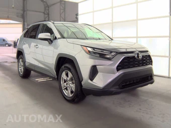 2025 Toyota RAV4 XLE - miniatura 3