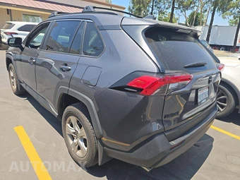 2025 Toyota RAV4 XLE - miniatura 2