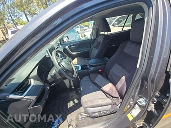 2025 Toyota RAV4 XLE - miniatura 6