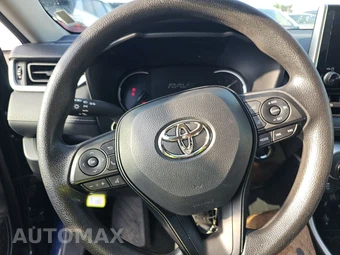 2025 Toyota RAV4 XLE - miniatura 10
