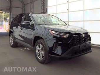 2025 Toyota RAV4 XLE - miniatura 3
