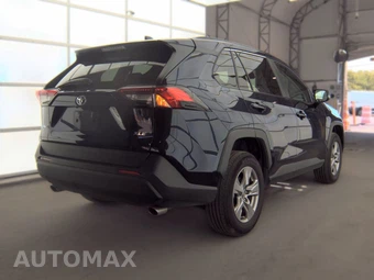 2025 Toyota RAV4 XLE - miniatura 4