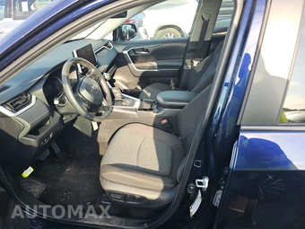 2025 Toyota RAV4 XLE - miniatura 7