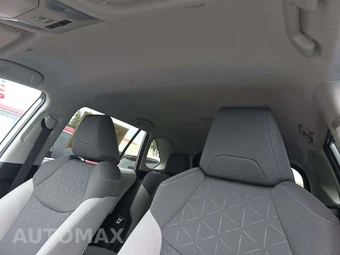 2025 Toyota RAV4 XLE - miniatura 11