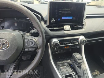 2025 Toyota RAV4 XLE - miniatura 11
