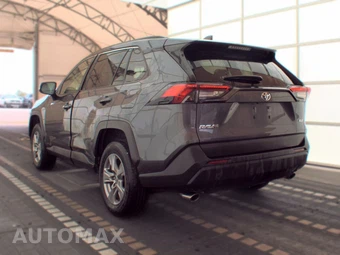 2025 Toyota RAV4 XLE - miniatura 6