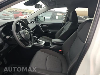 2025 Toyota RAV4 XLE – miniatura 13