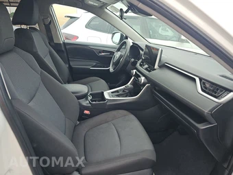 2025 Toyota RAV4 XLE – miniatura 14