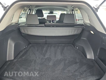 2025 Toyota RAV4 XLE – miniatura 23