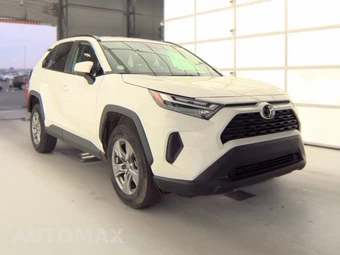 2025 Toyota RAV4 XLE – miniatura 4