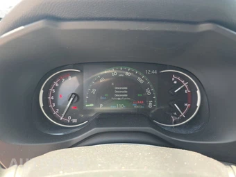 2025 Toyota RAV4 XLE – miniatura 18
