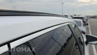 2025 Toyota RAV4 XLE - miniatura 35