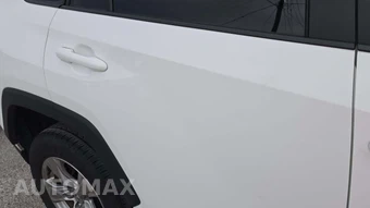 2025 Toyota RAV4 XLE - miniatura 36