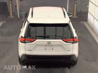 2025 Toyota RAV4 XLE - miniatura 6