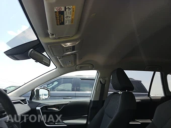 2025 Toyota RAV4 XLE – miniatura 18