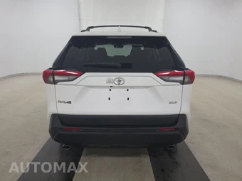 2025 Toyota RAV4 XLE - miniatura 5