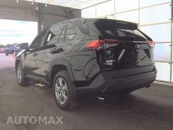 2025 Toyota RAV4 XLE – miniatura 6