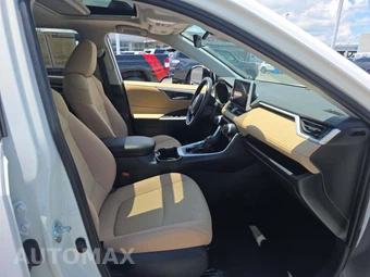 2025 Toyota RAV4 XLE - miniatura 15