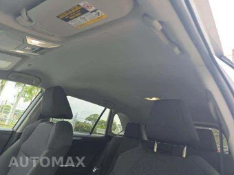 2025 Toyota RAV4 XLE - miniatura 12