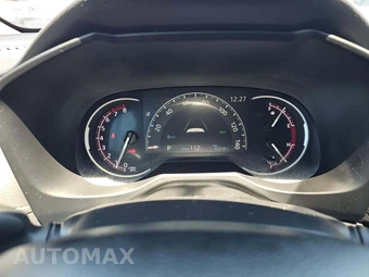 2025 Toyota RAV4 XLE - miniatura 6