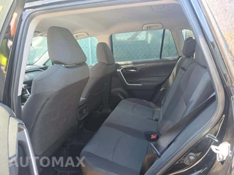 2025 Toyota RAV4 XLE - miniatura 13