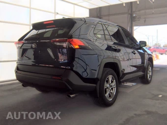 2025 Toyota RAV4 XLE - miniatura 4