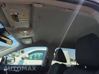 2025 Toyota RAV4 XLE - miniatura 20