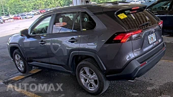 2025 Toyota RAV4 XLE - miniatura 6